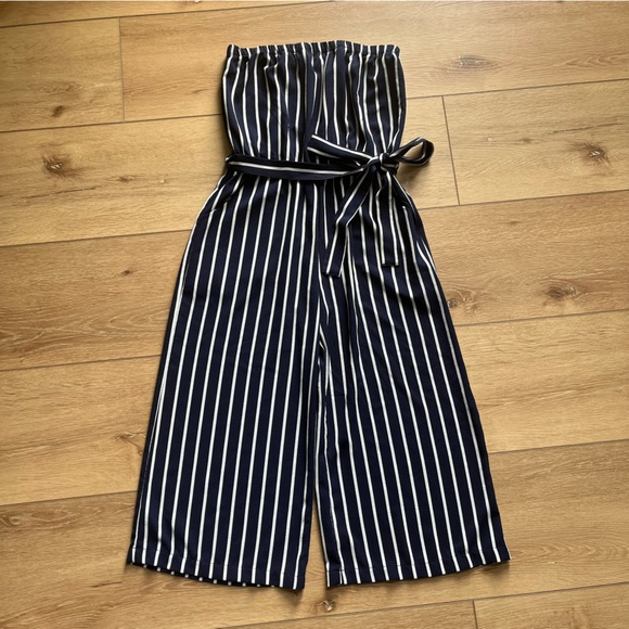 Ambiance navy and white striped romper. Size S - Picture 1 of 7